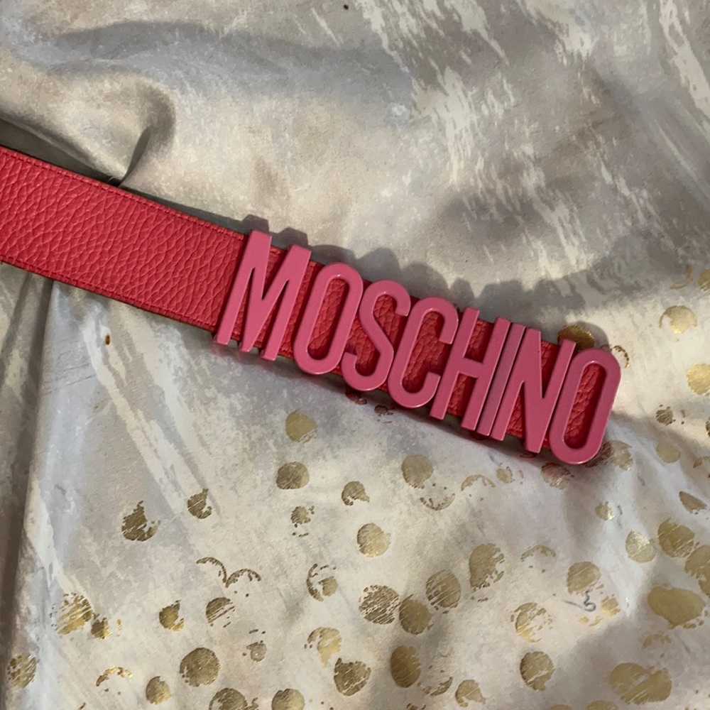 Pink moschino belt